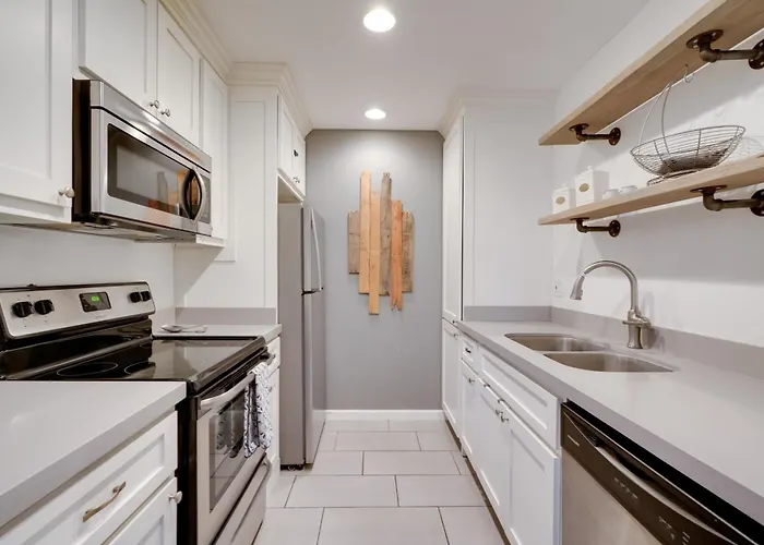 Holiday home Fully Renovated! Walkable Old Town *