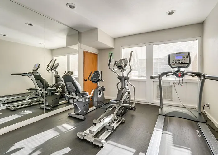 Fully Renovated! Walkable Old Town Scottsdale